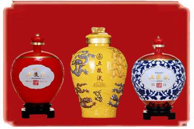 扬州烟酒回收五粮液各种摆件.jpg